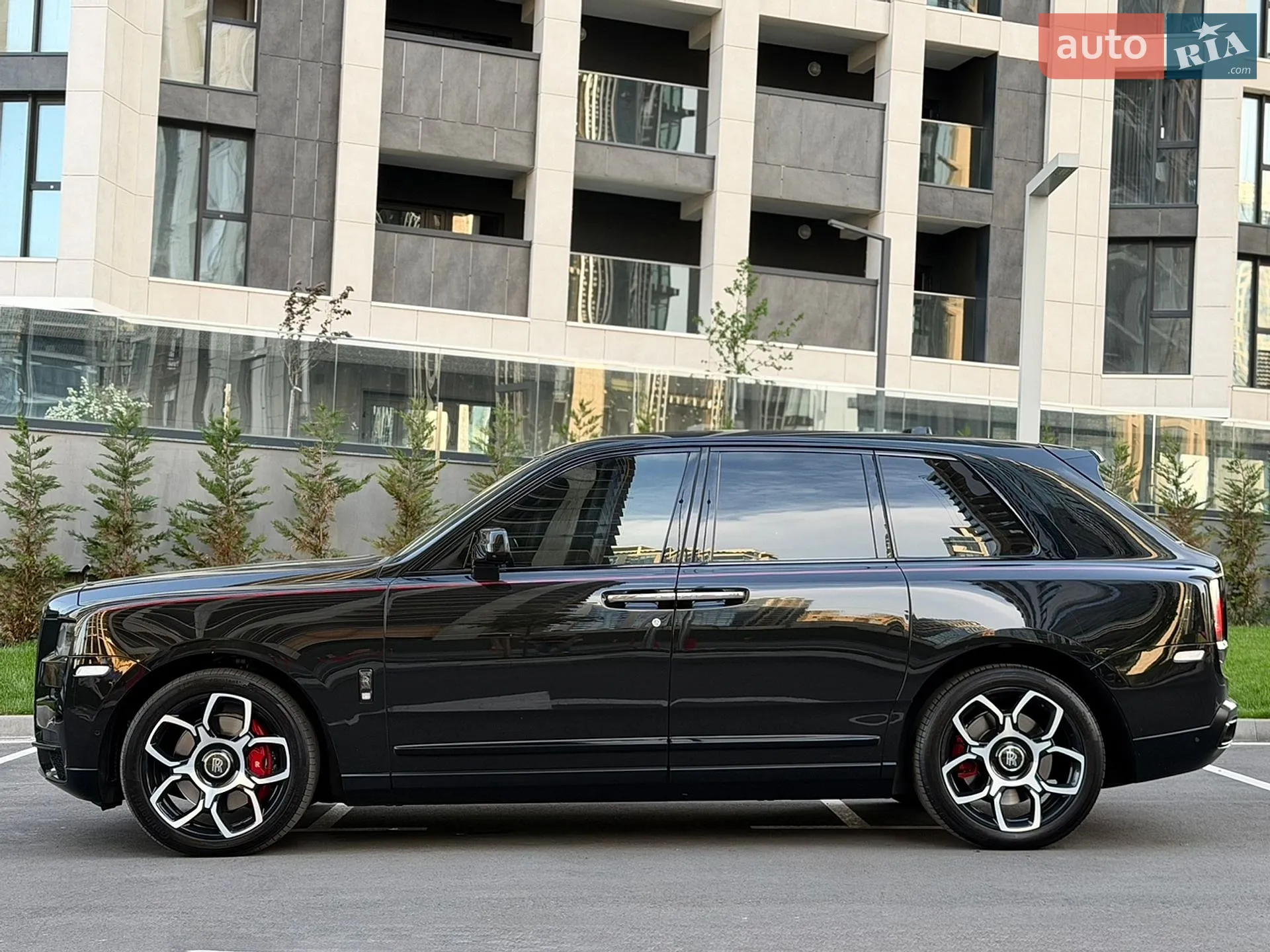 2019 Rolls-Royce Cullinan - мініатюра 29