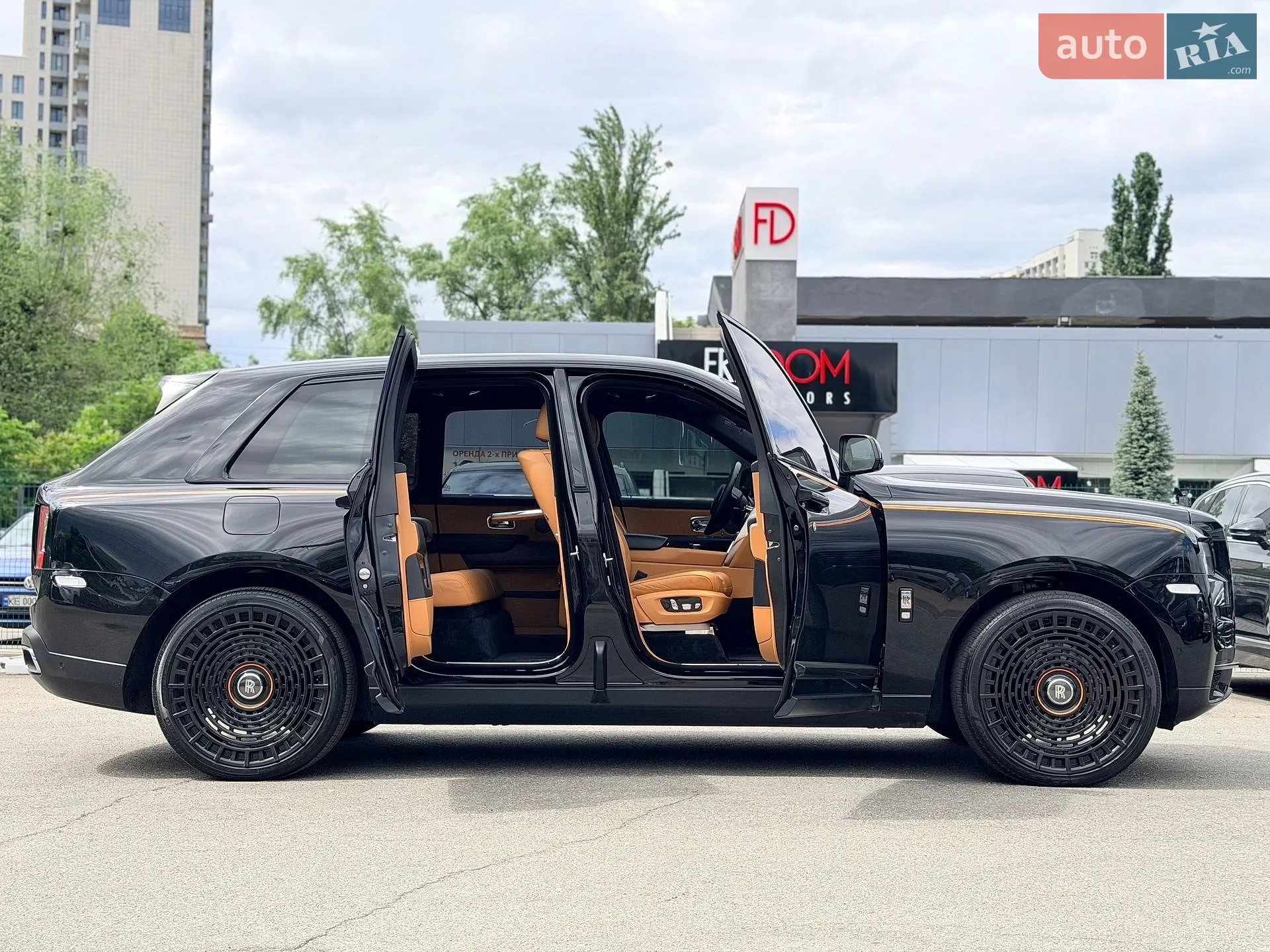 2019 Rolls-Royce Cullinan - мініатюра 18