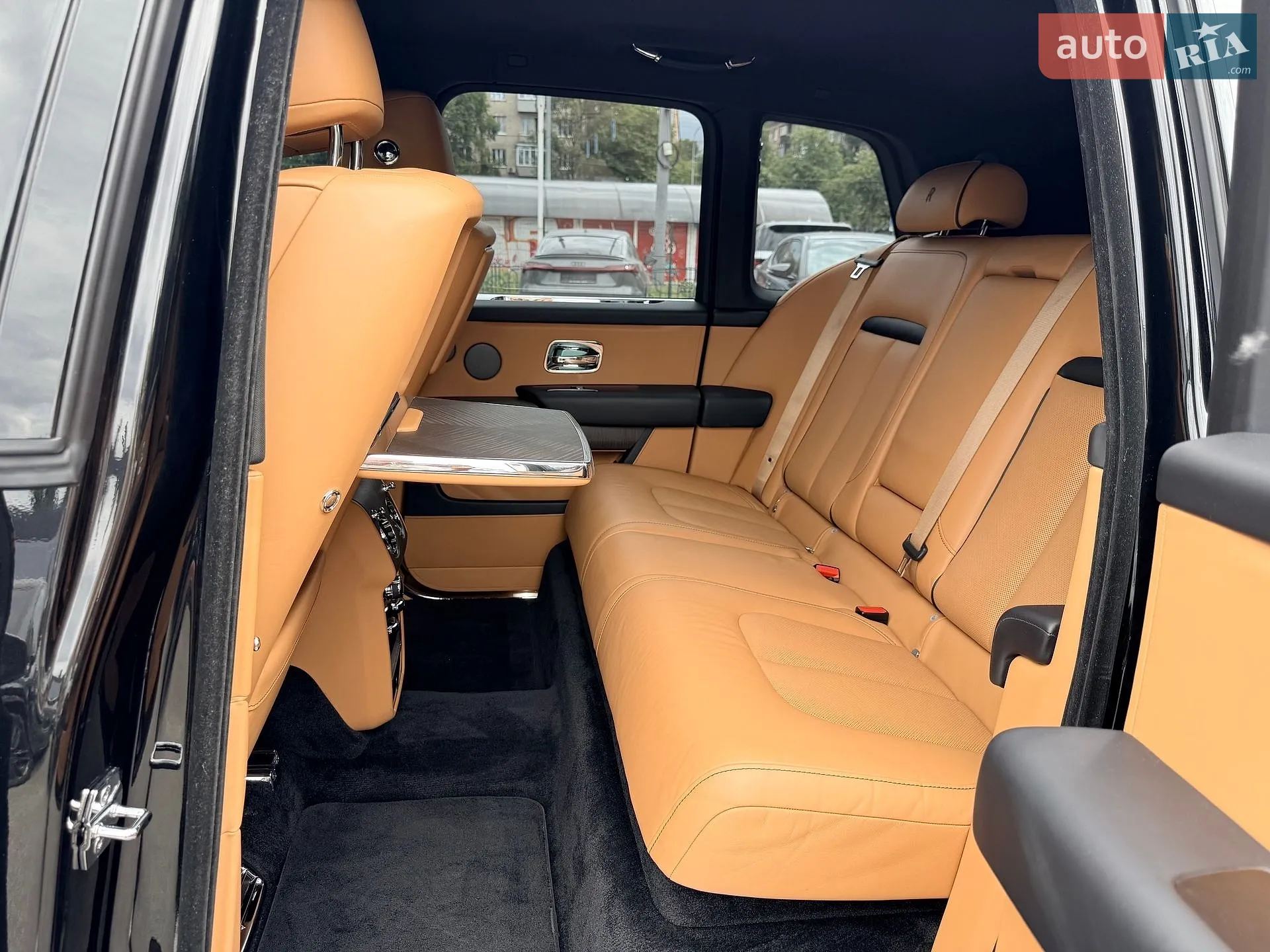 2019 Rolls-Royce Cullinan - мініатюра 35