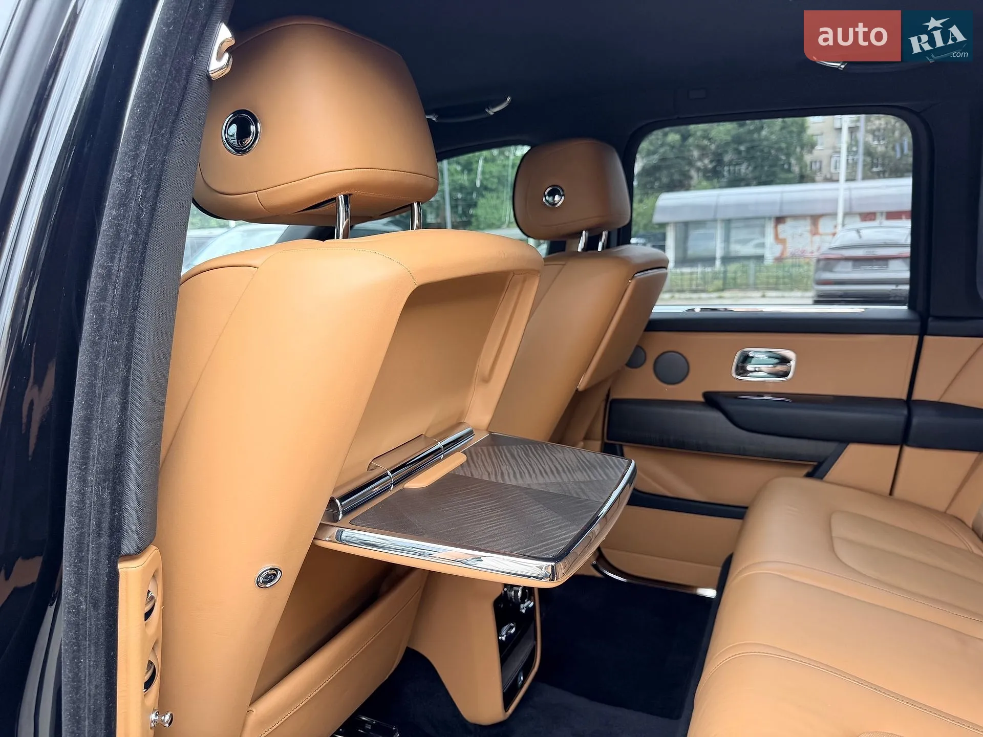 2019 Rolls-Royce Cullinan - мініатюра 36
