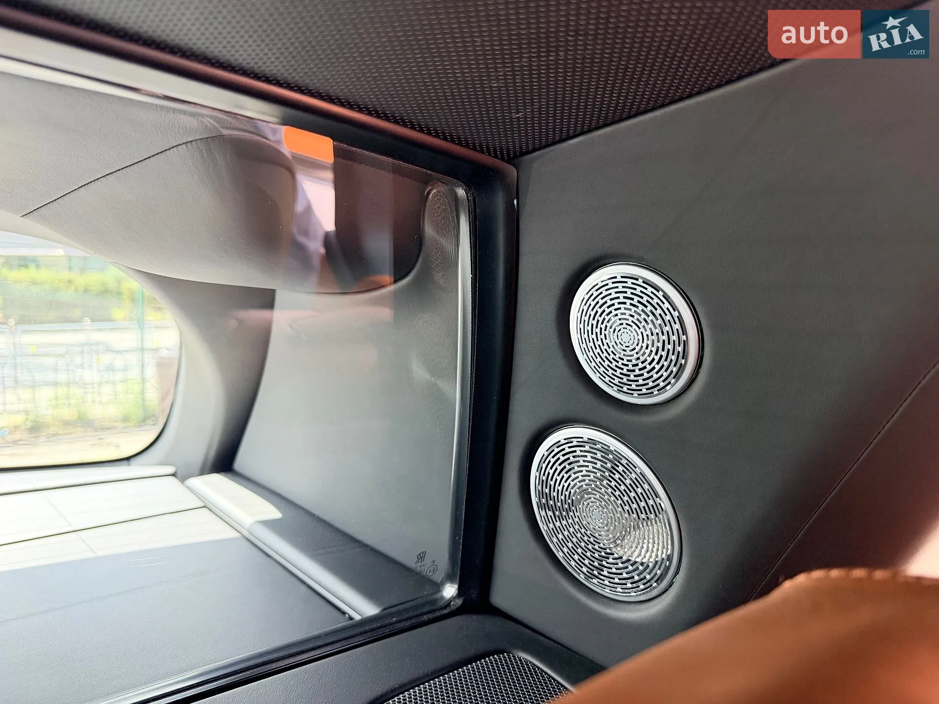 2019 Rolls-Royce Cullinan - мініатюра 43