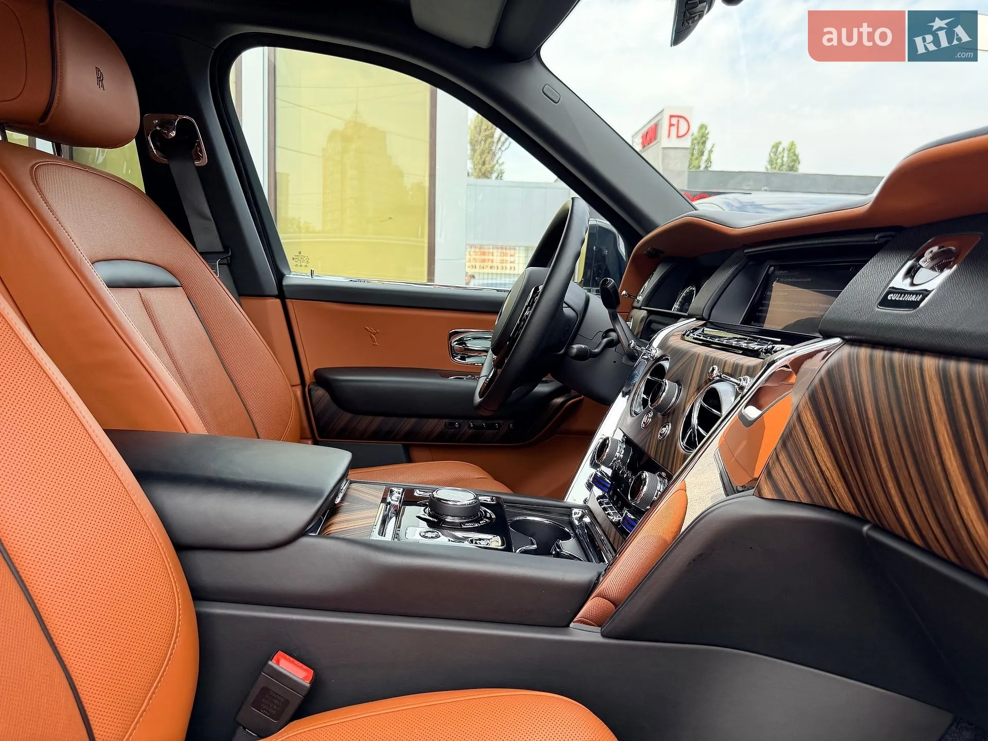 2019 Rolls-Royce Cullinan - мініатюра 46