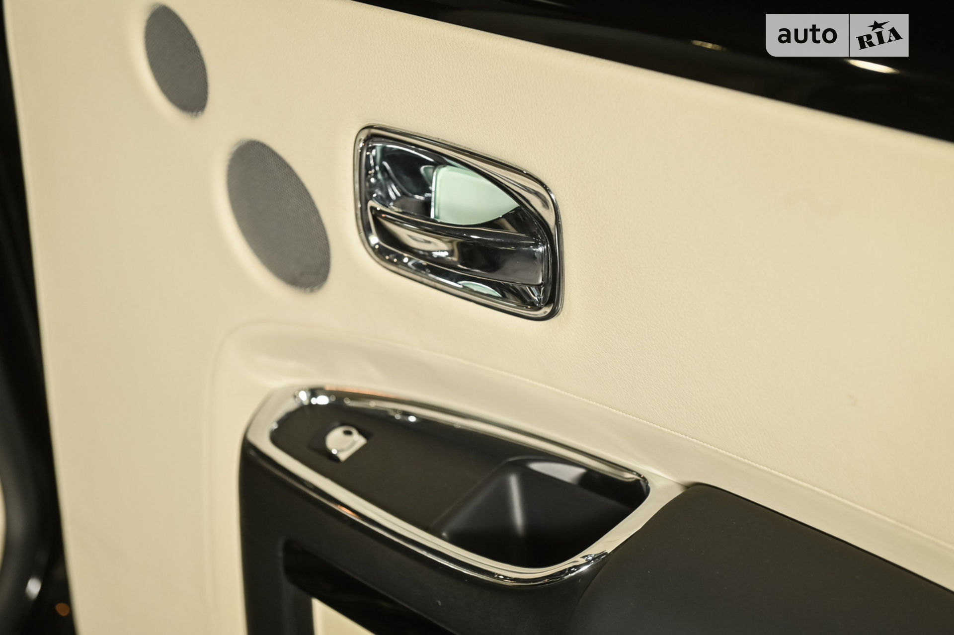 2011 Rolls-Royce Ghost - мініатюра 15