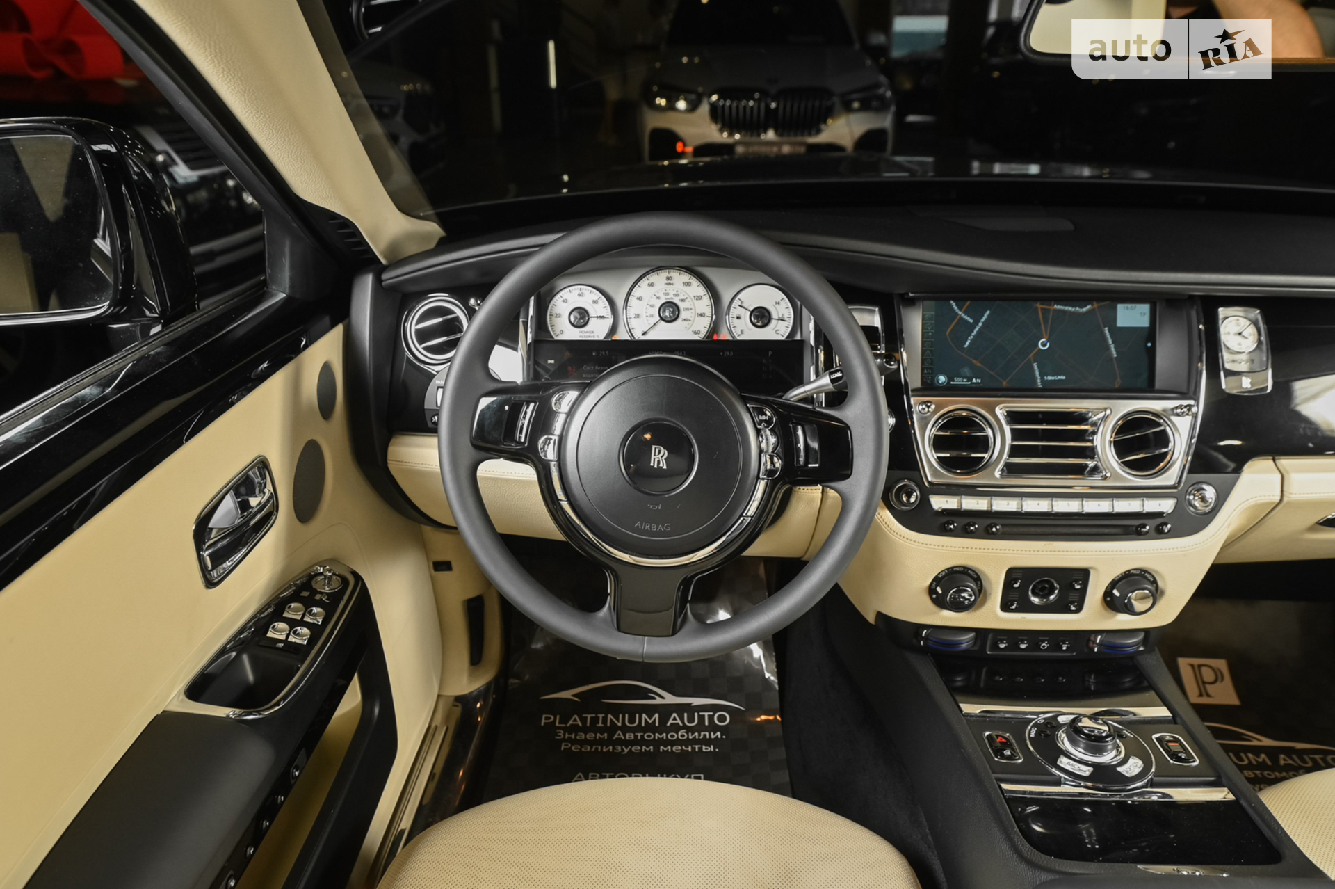 2011 Rolls-Royce Ghost - мініатюра 36
