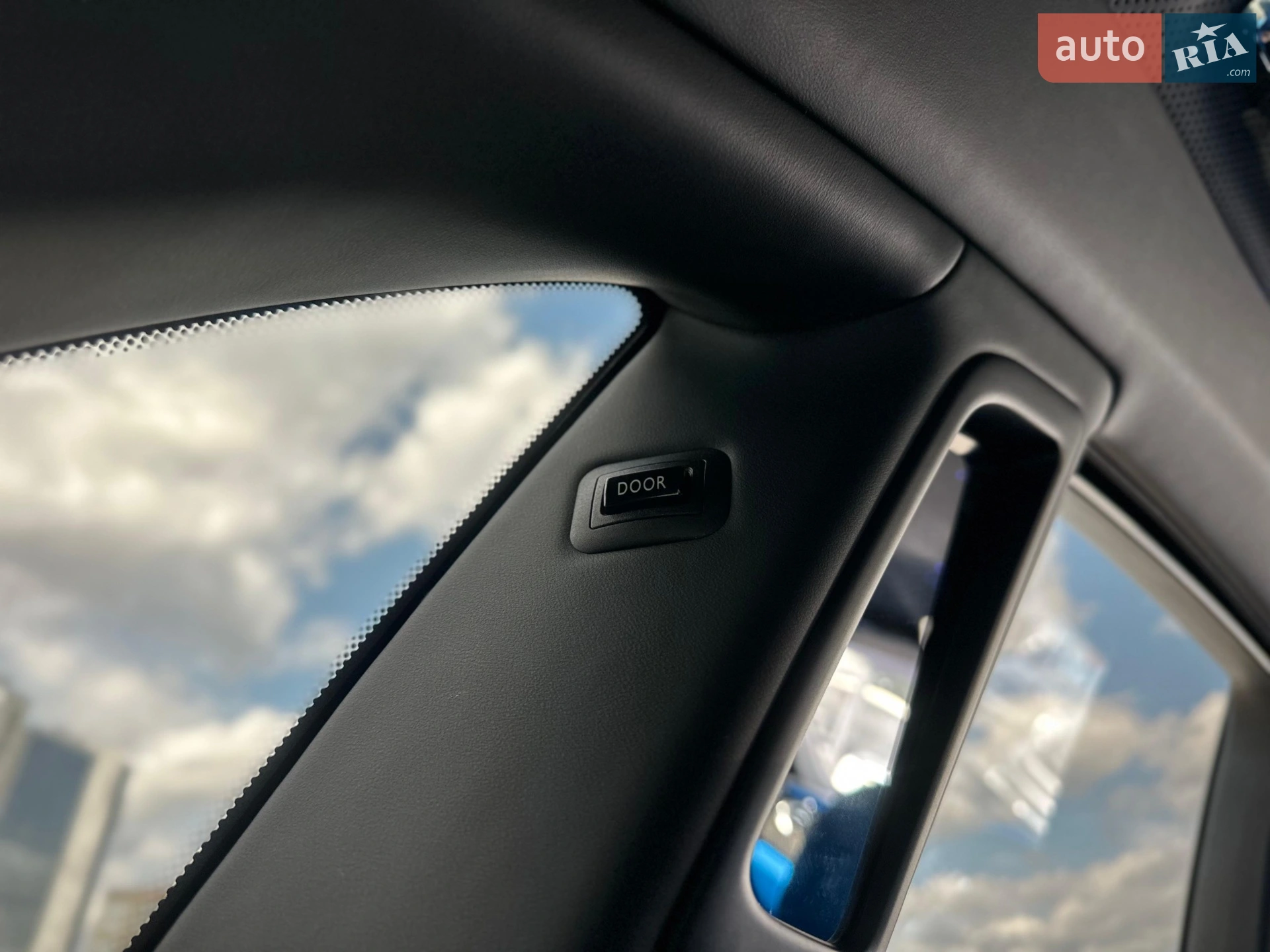 2013 Rolls-Royce Ghost - мініатюра 64