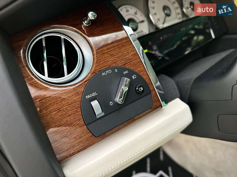Седан Rolls-Royce Ghost 2011 в Києві