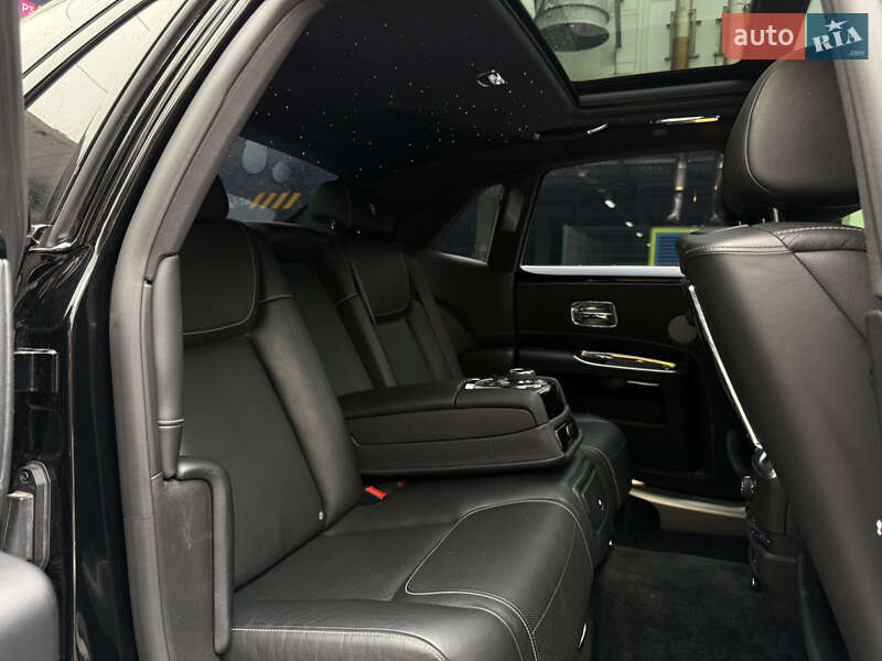 Седан Rolls-Royce Ghost 2015 в Киеве