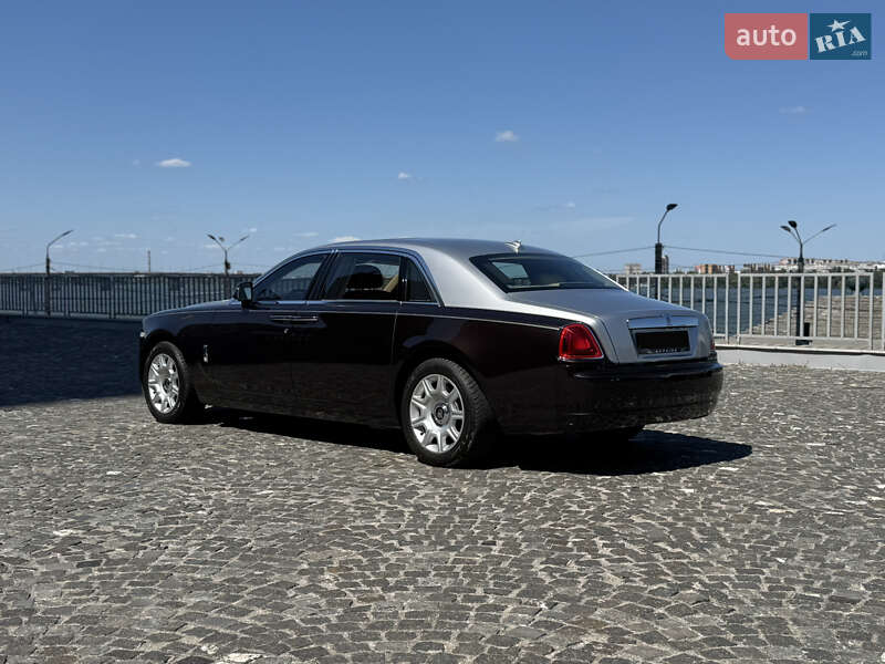 Седан Rolls-Royce Ghost 2013 в Днепре