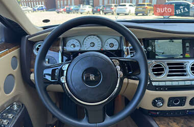 Седан Rolls-Royce Ghost 2013 в 