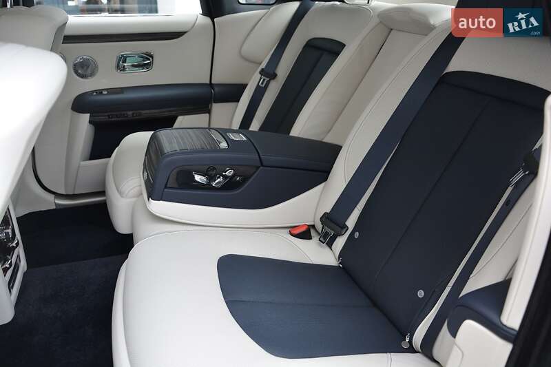 Седан Rolls-Royce Ghost 2021 в Києві