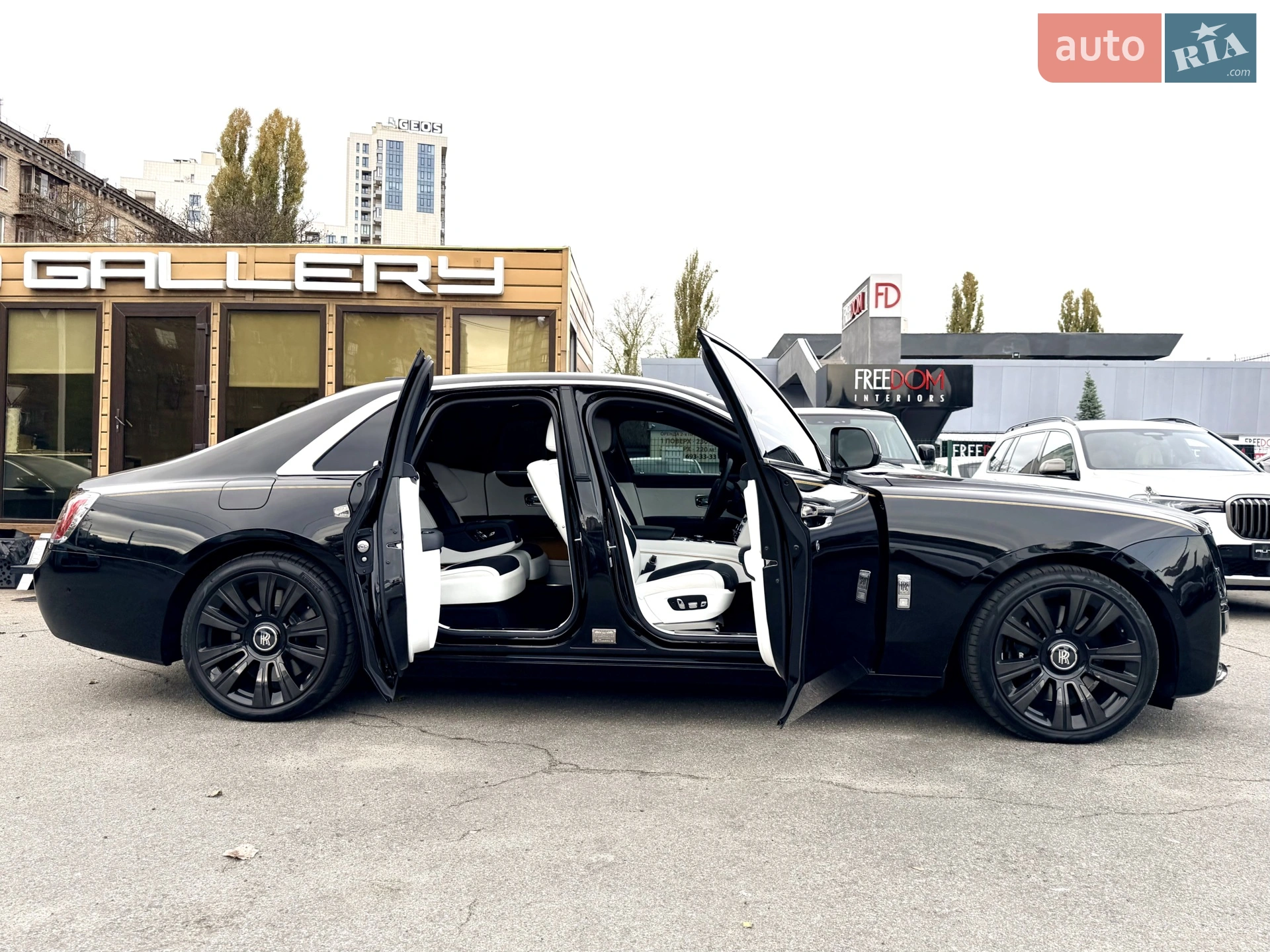 2020 Rolls-Royce Ghost - мініатюра 49