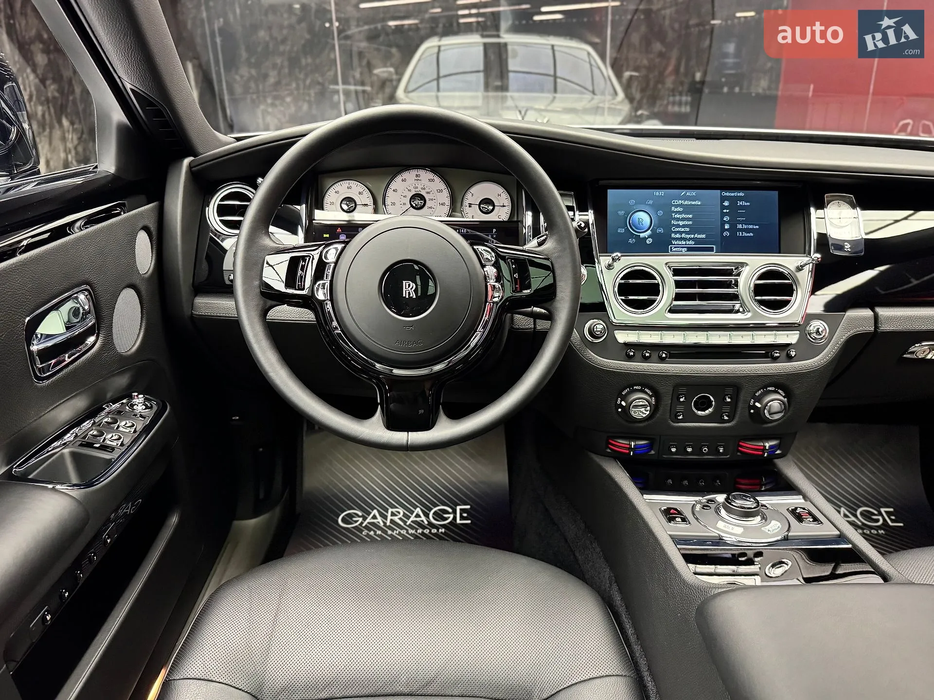 2010 Rolls-Royce Ghost - мініатюра 32
