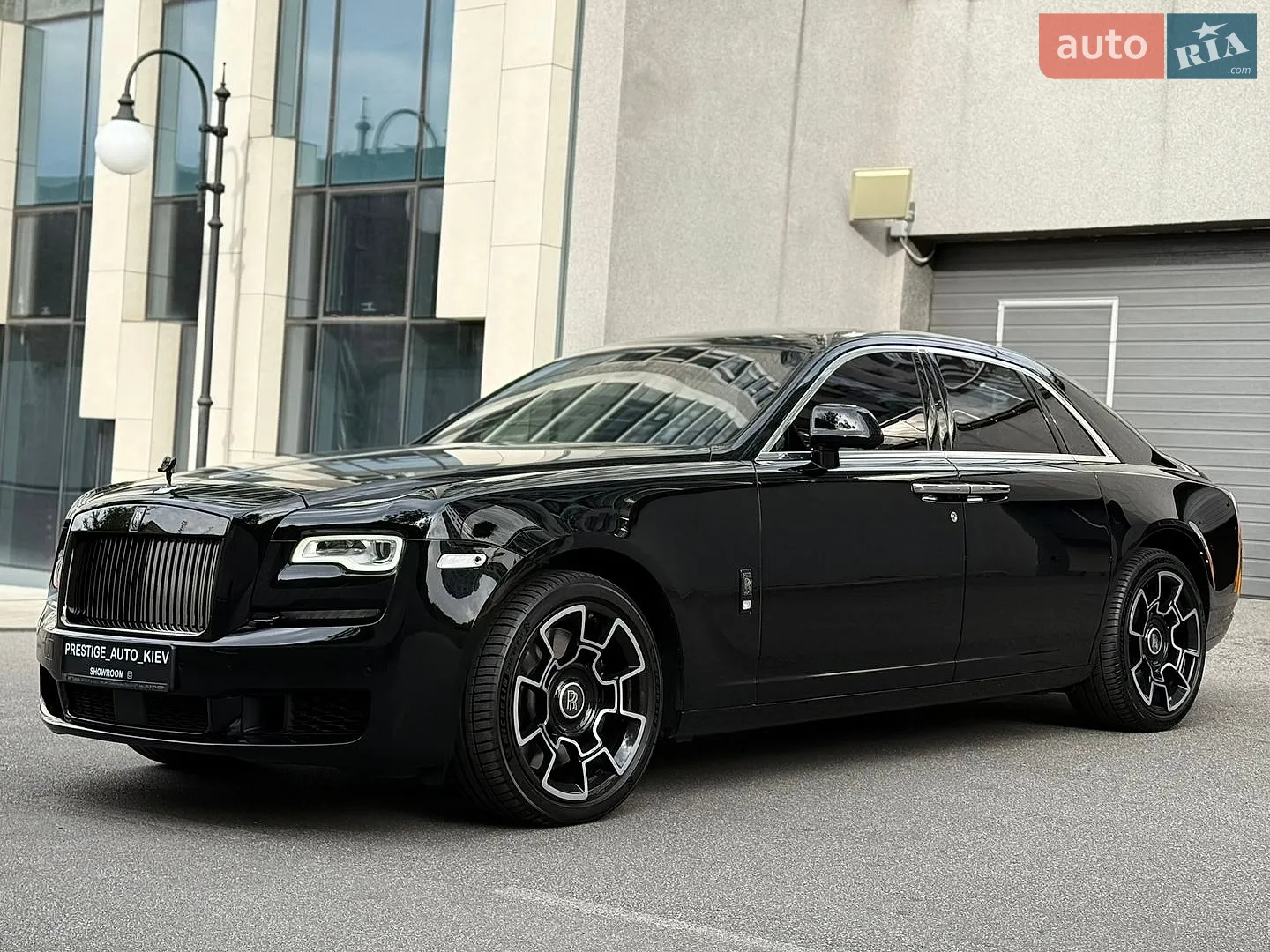 2018 Rolls-Royce Ghost - мініатюра 16
