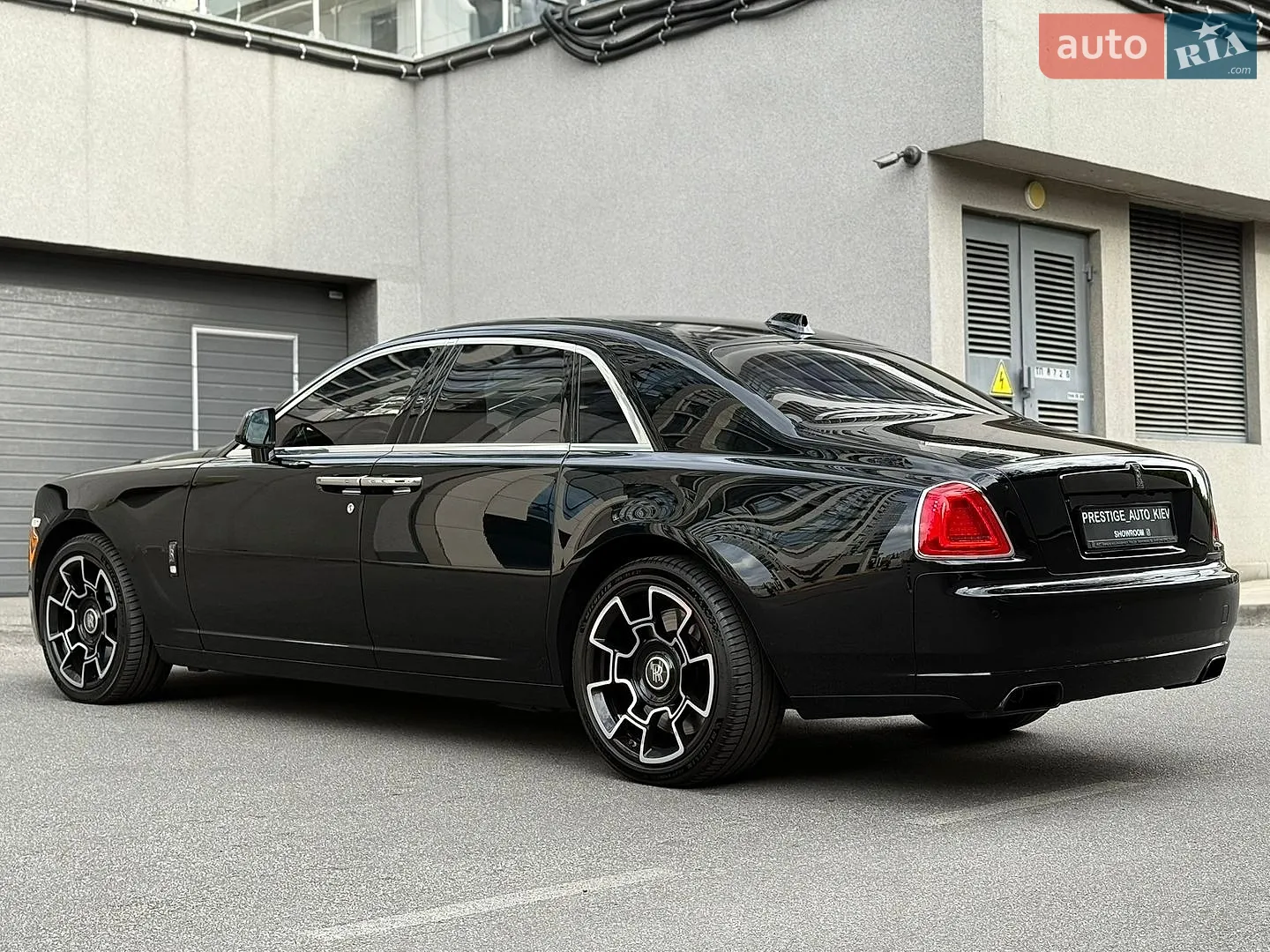 2018 Rolls-Royce Ghost - мініатюра 26