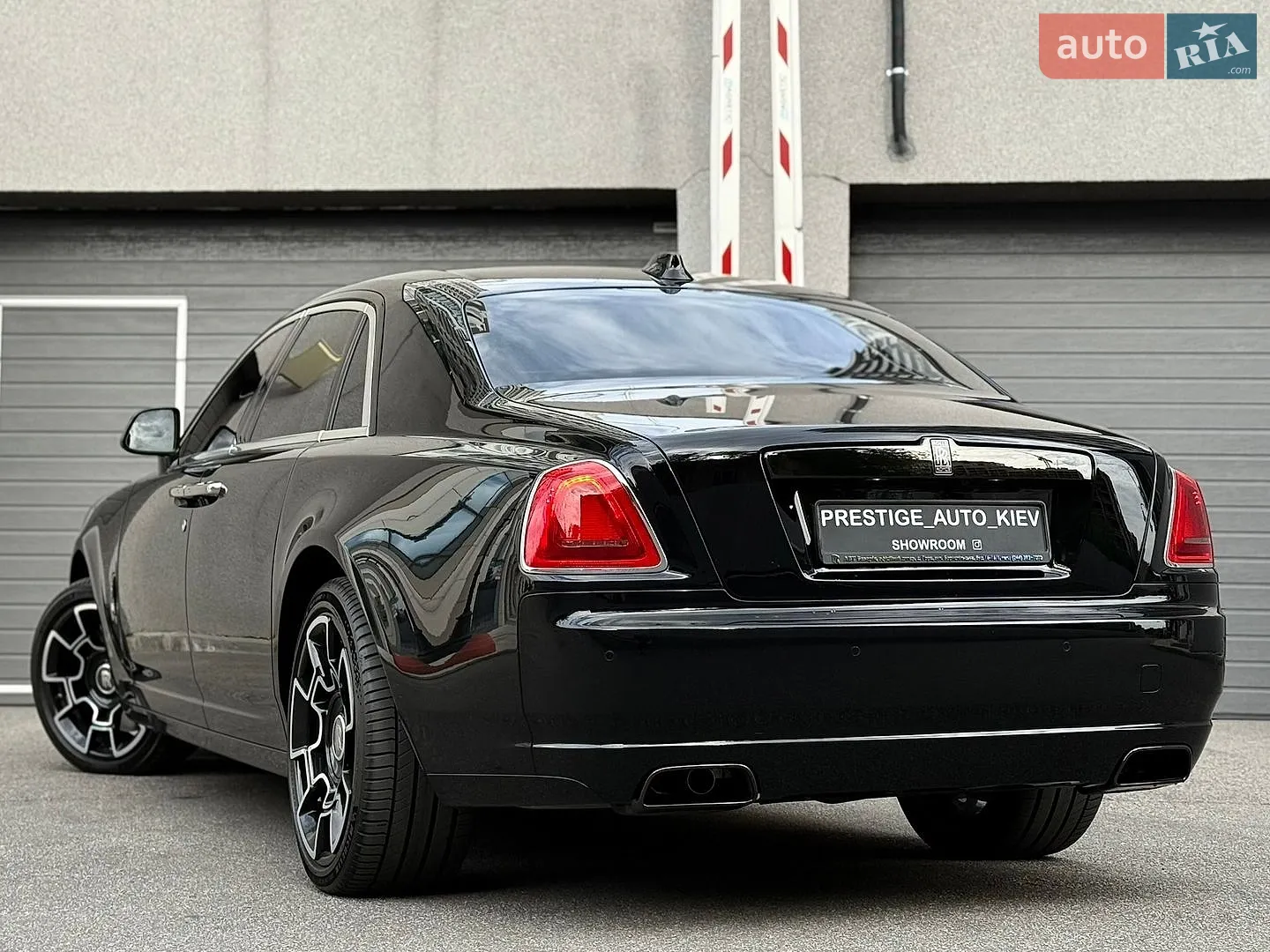 2018 Rolls-Royce Ghost - мініатюра 30