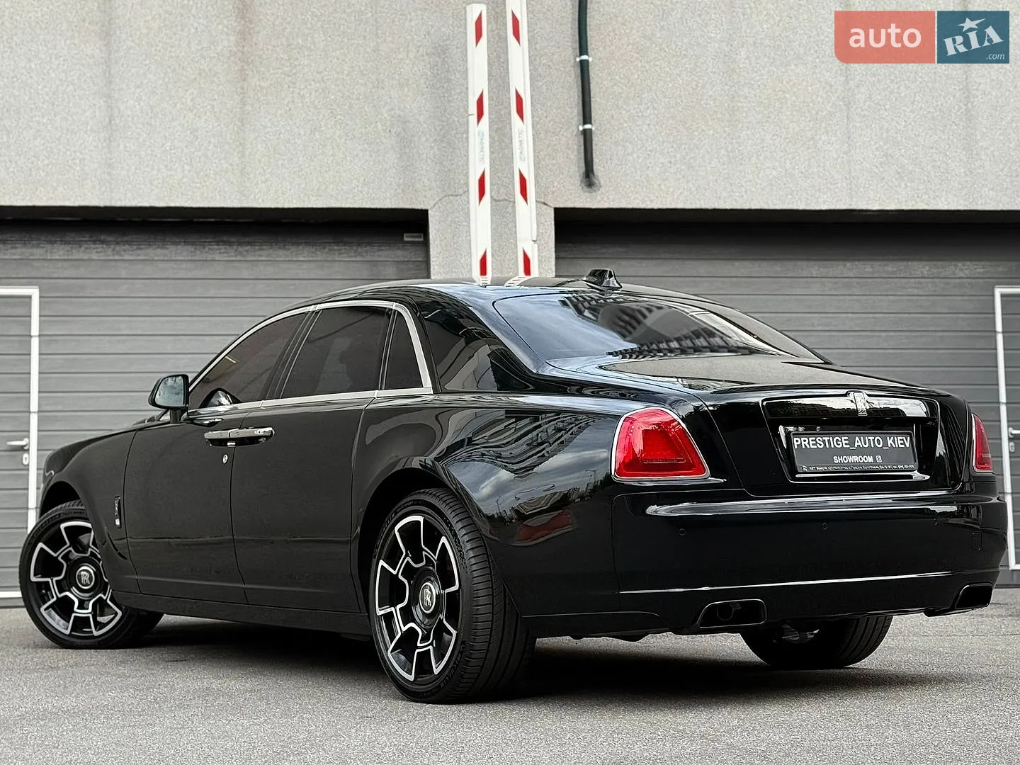 2018 Rolls-Royce Ghost - мініатюра 32