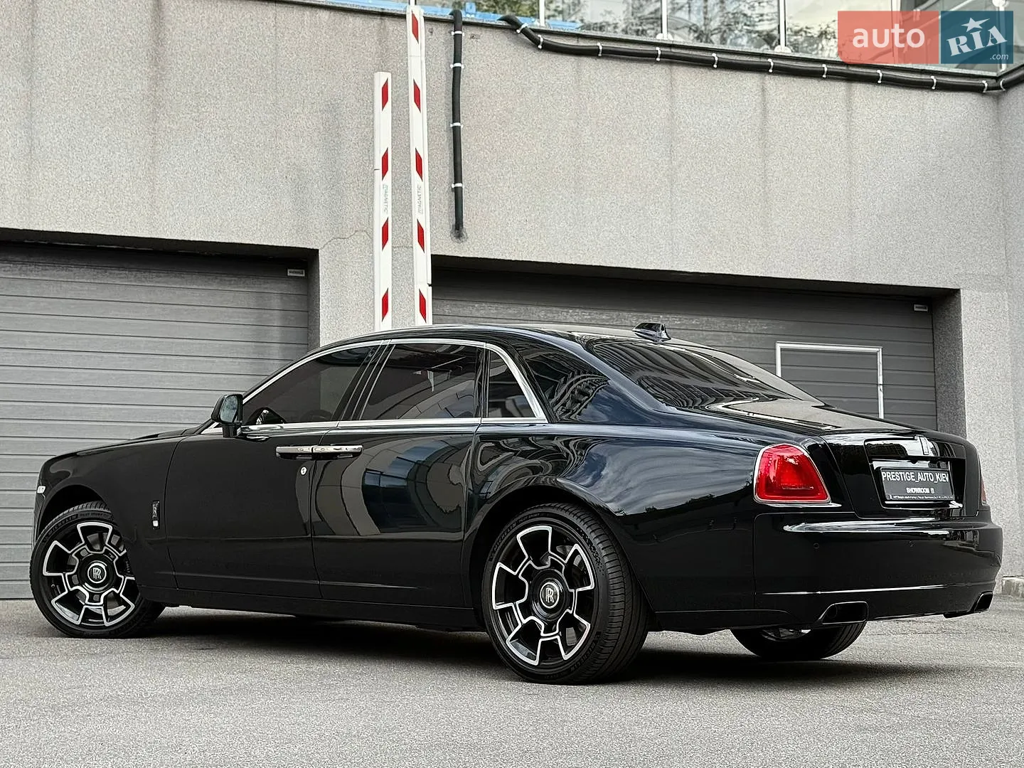 2018 Rolls-Royce Ghost - мініатюра 33