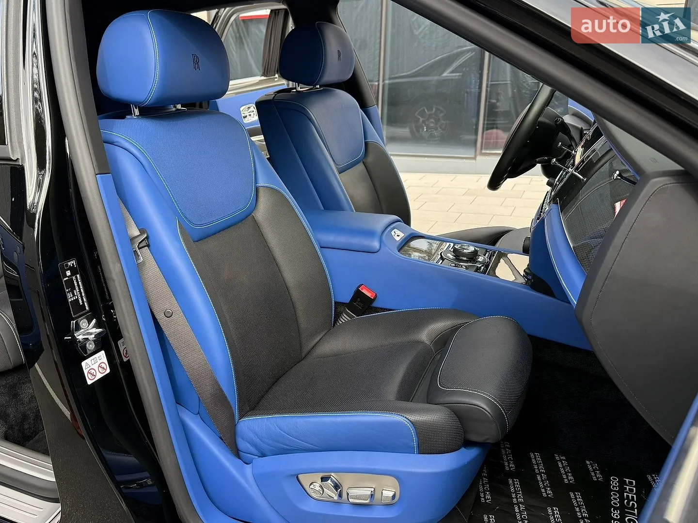 2018 Rolls-Royce Ghost - мініатюра 52