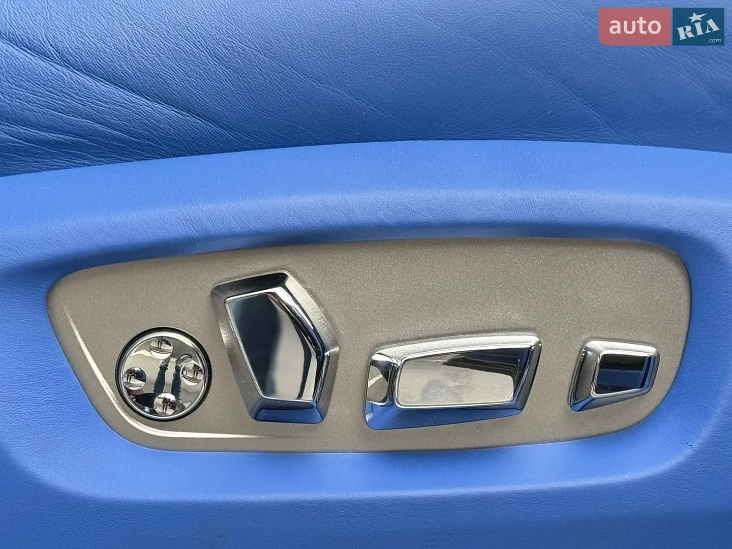 2018 Rolls-Royce Ghost - мініатюра 55