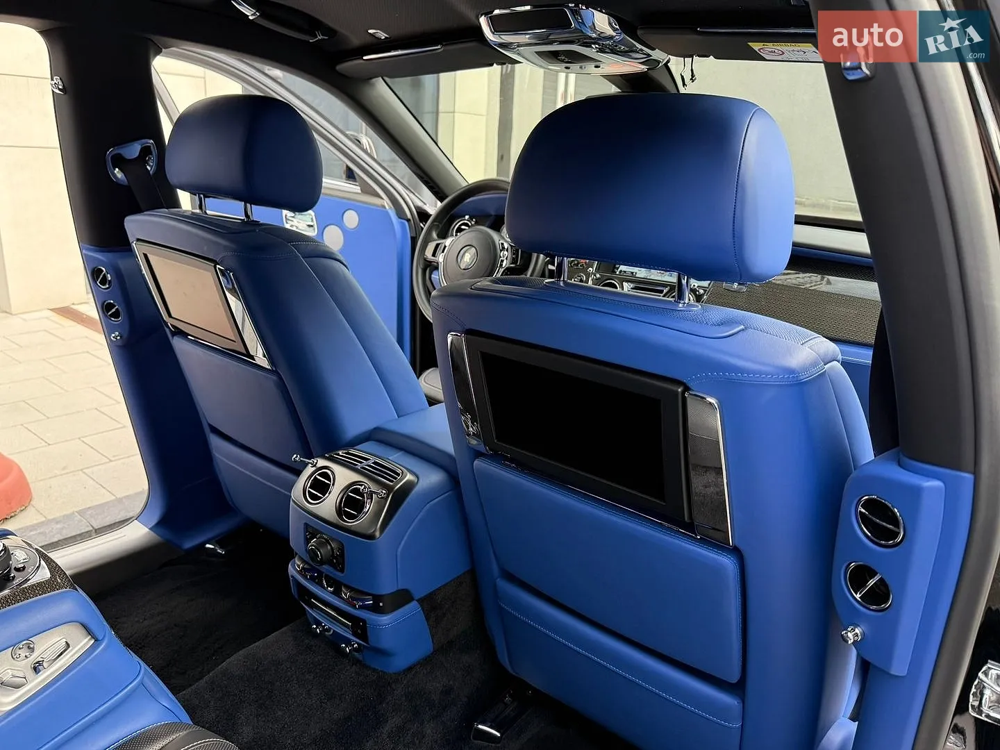 2018 Rolls-Royce Ghost - мініатюра 56