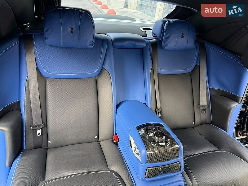Седан Rolls-Royce Ghost 2018 в Киеве