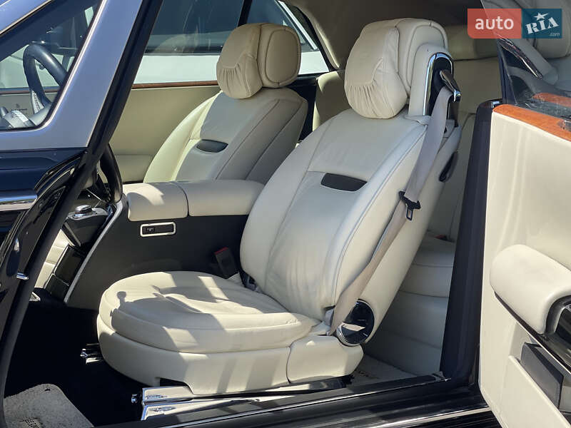Кабриолет Rolls-Royce Phantom Drophead Coupe 2009 в Киеве