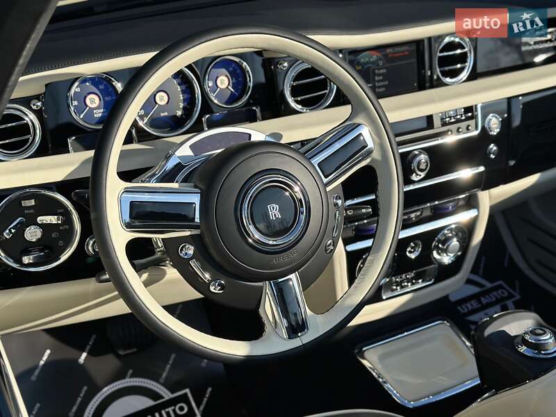 Кабріолет Rolls-Royce Phantom 2007 в Києві