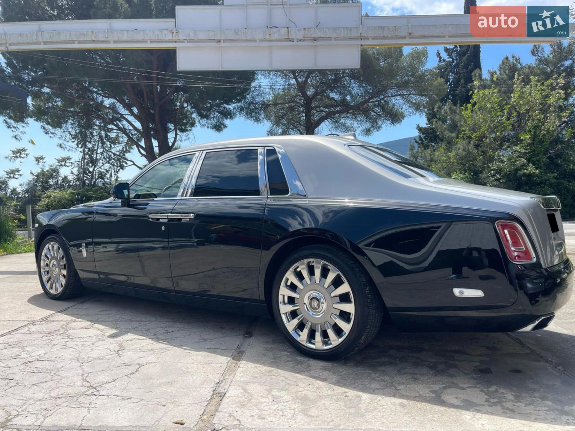 2021 Rolls-Royce Phantom - мініатюра 7