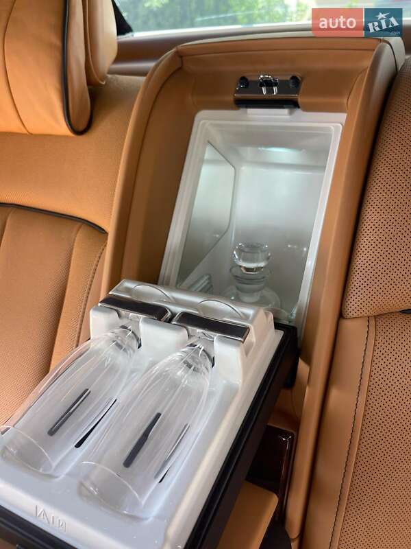 Седан Rolls-Royce Phantom 2021 в Киеве