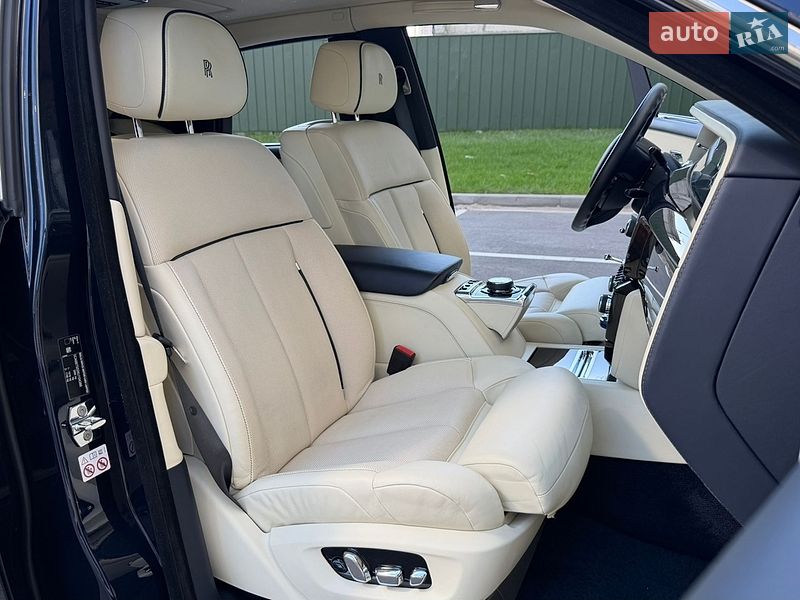 Седан Rolls-Royce Phantom 2019 в Києві