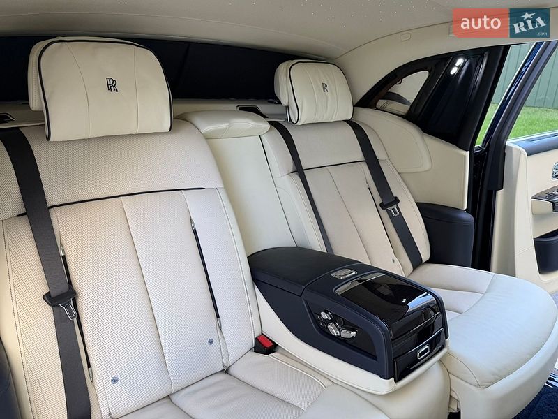Седан Rolls-Royce Phantom 2019 в Києві