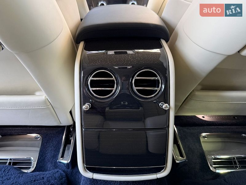 Седан Rolls-Royce Phantom 2019 в Києві