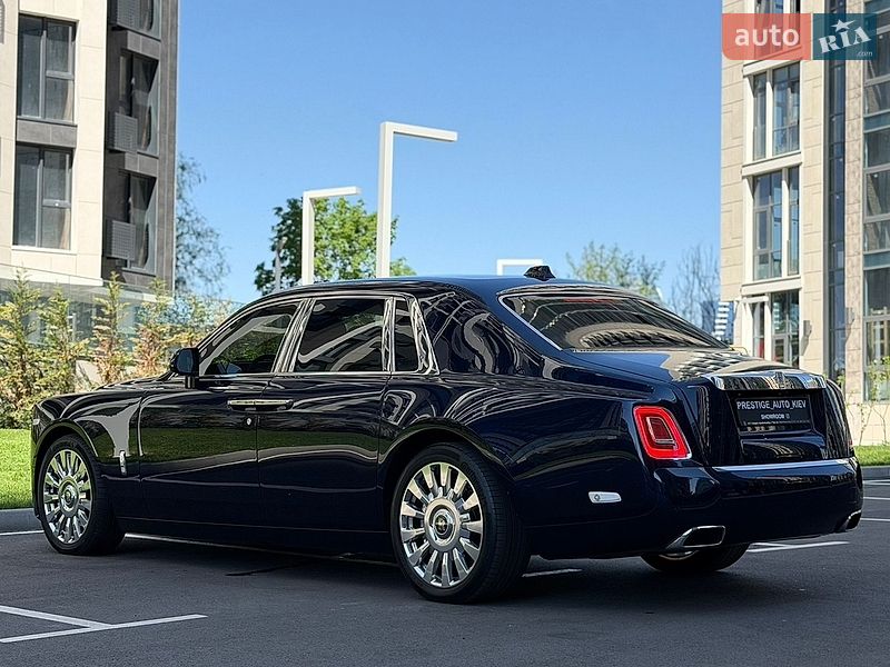 Седан Rolls-Royce Phantom 2019 в Киеве