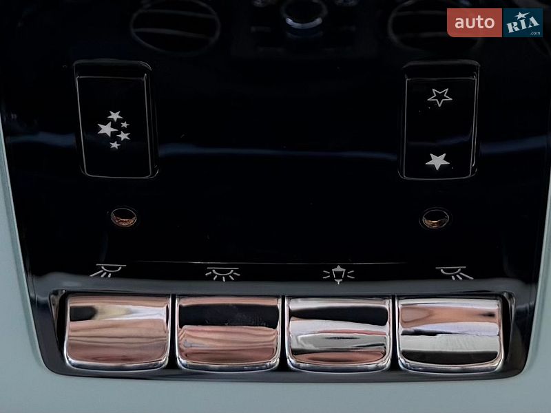 Седан Rolls-Royce Phantom 2019 в Киеве