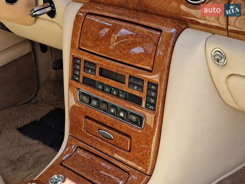 Седан Rolls-Royce Silver Seraph 2001 в Одессе фото 76 Седан Rolls-Royce Silver Seraph 2001 в Одессе