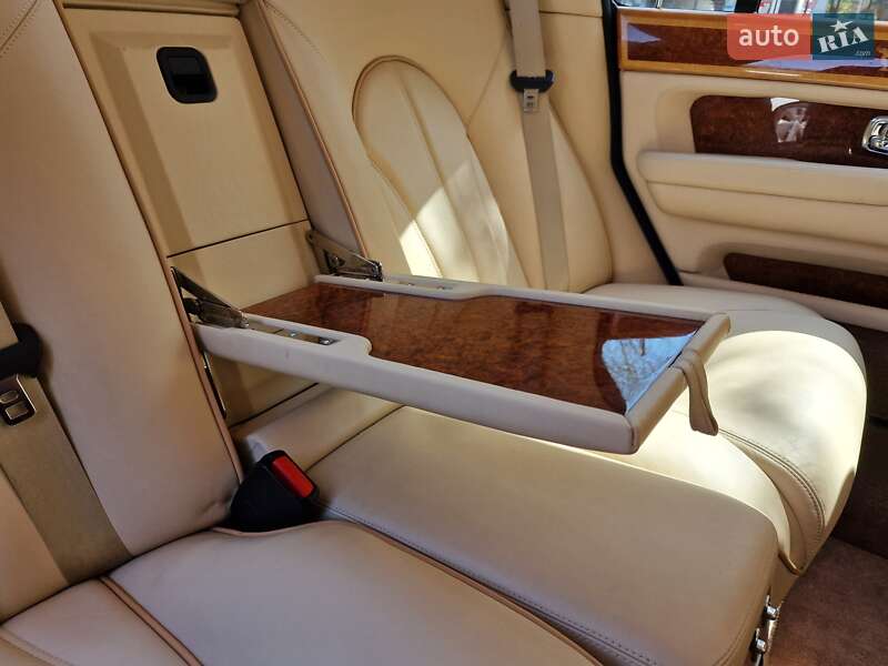 Седан Rolls-Royce Silver Seraph 2001 в Одессе фото 90 Седан Rolls-Royce Silver Seraph 2001 в Одессе
