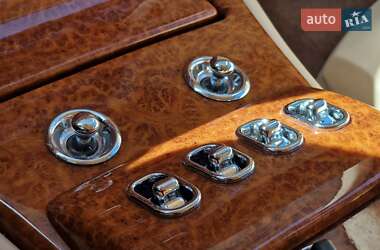 Седан Rolls-Royce Silver Seraph 2001 в 