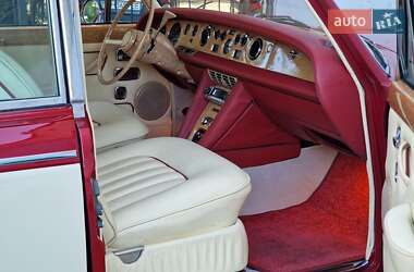 Седан Rolls-Royce Silver Shadow 1974 в 