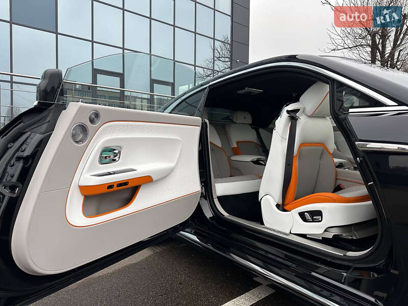 Купе Rolls-Royce Spectre 2024 в Киеве фото 40 Купе Rolls-Royce Spectre 2024 в Киеве