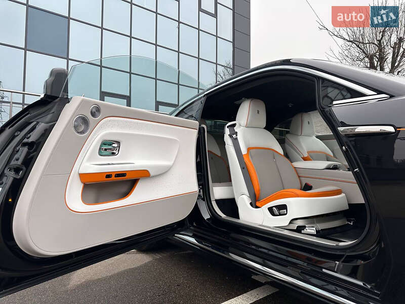 Купе Rolls-Royce Spectre 2024 в Киеве фото 43 Купе Rolls-Royce Spectre 2024 в Киеве