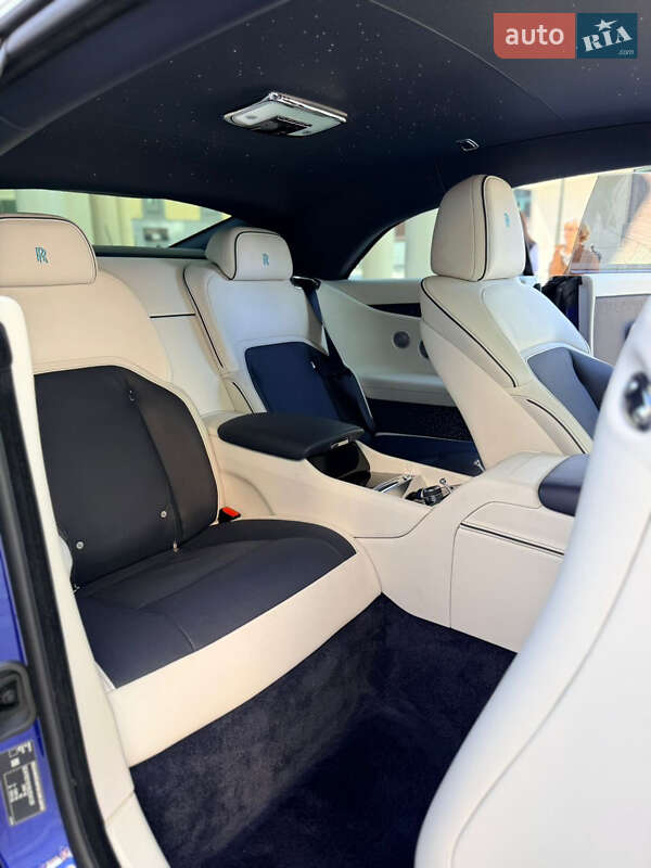 Купе Rolls-Royce Spectre 2024 в Києві фото 35 Купе Rolls-Royce Spectre 2024 в Києві