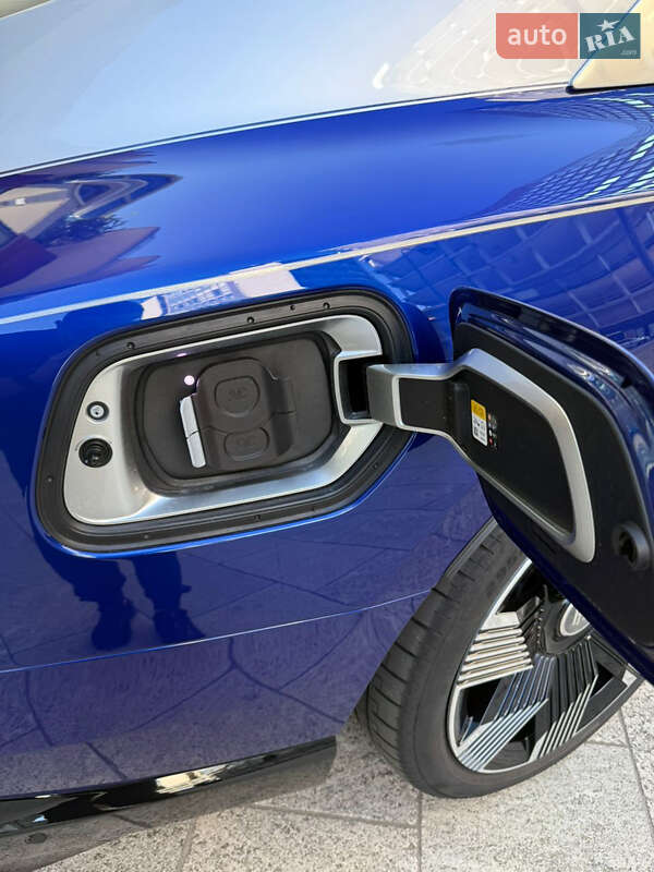 Купе Rolls-Royce Spectre 2024 в Києві фото 39 Купе Rolls-Royce Spectre 2024 в Києві