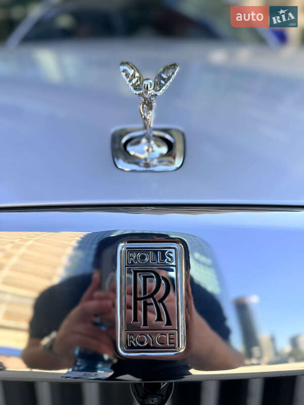 Купе Rolls-Royce Spectre 2024 в Києві фото 46 Купе Rolls-Royce Spectre 2024 в Києві