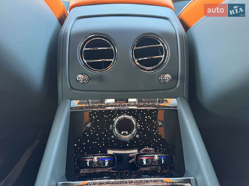 Купе Rolls-Royce Spectre 2024 в Києві фото 35 Купе Rolls-Royce Spectre 2024 в Києві