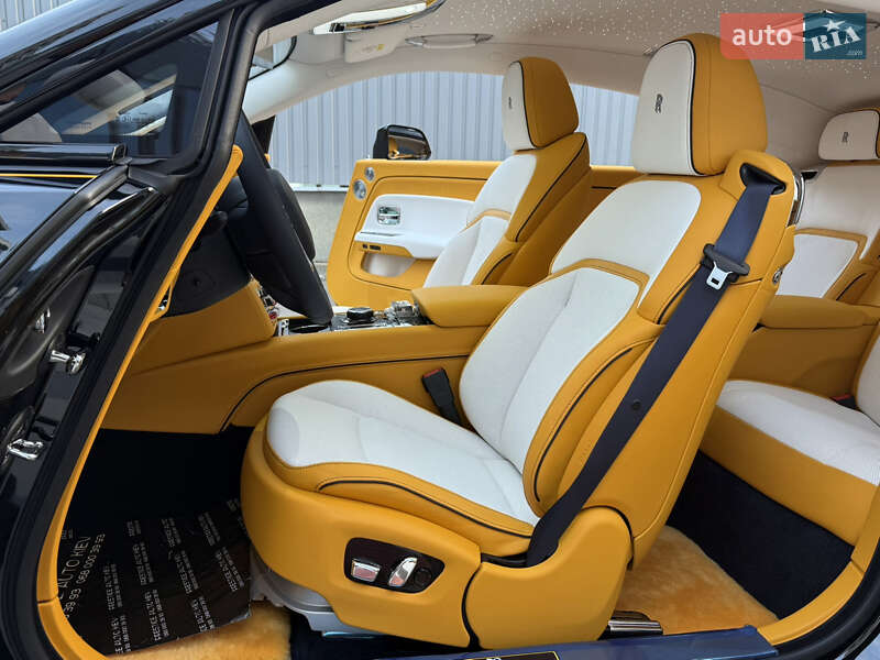 Купе Rolls-Royce Spectre 2025 в Киеве фото 46 Купе Rolls-Royce Spectre 2025 в Киеве