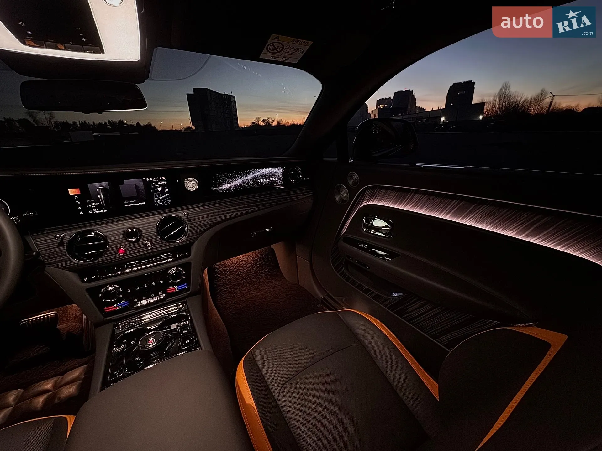 2024 Rolls-Royce Spectre - мініатюра 17
