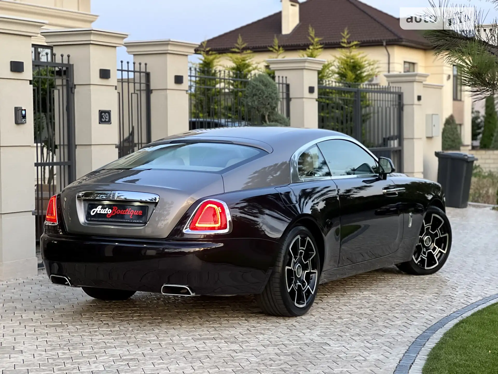 2014 Rolls-Royce Wraith - мініатюра 24