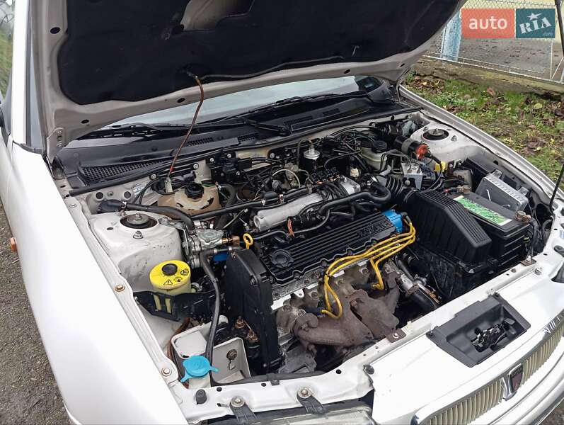 Хэтчбек Rover 200 1999 в Дубно