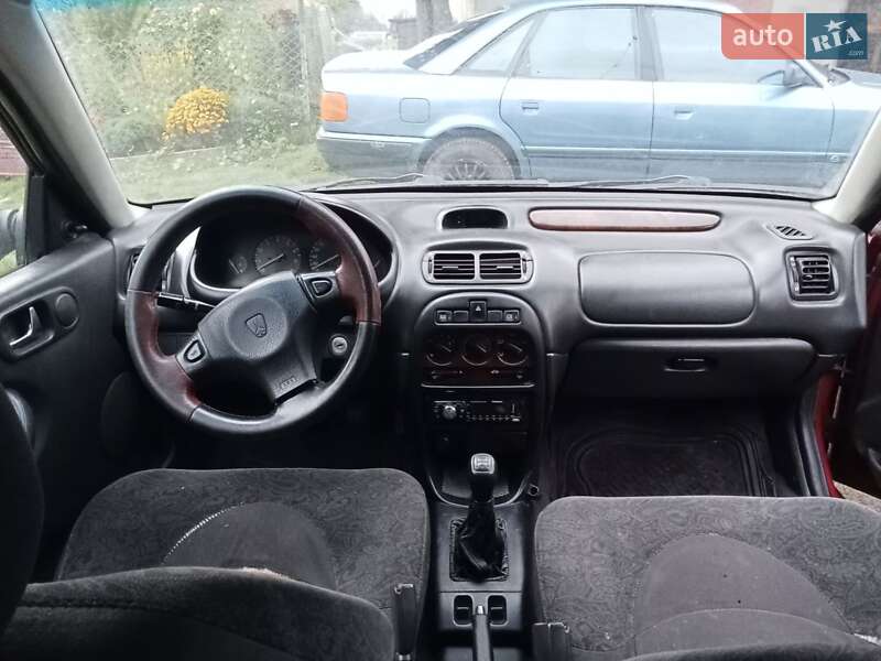 Хэтчбек Rover 214 1993 в Остроге
