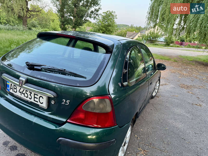 Седан Rover 25 2001 в Томашполе